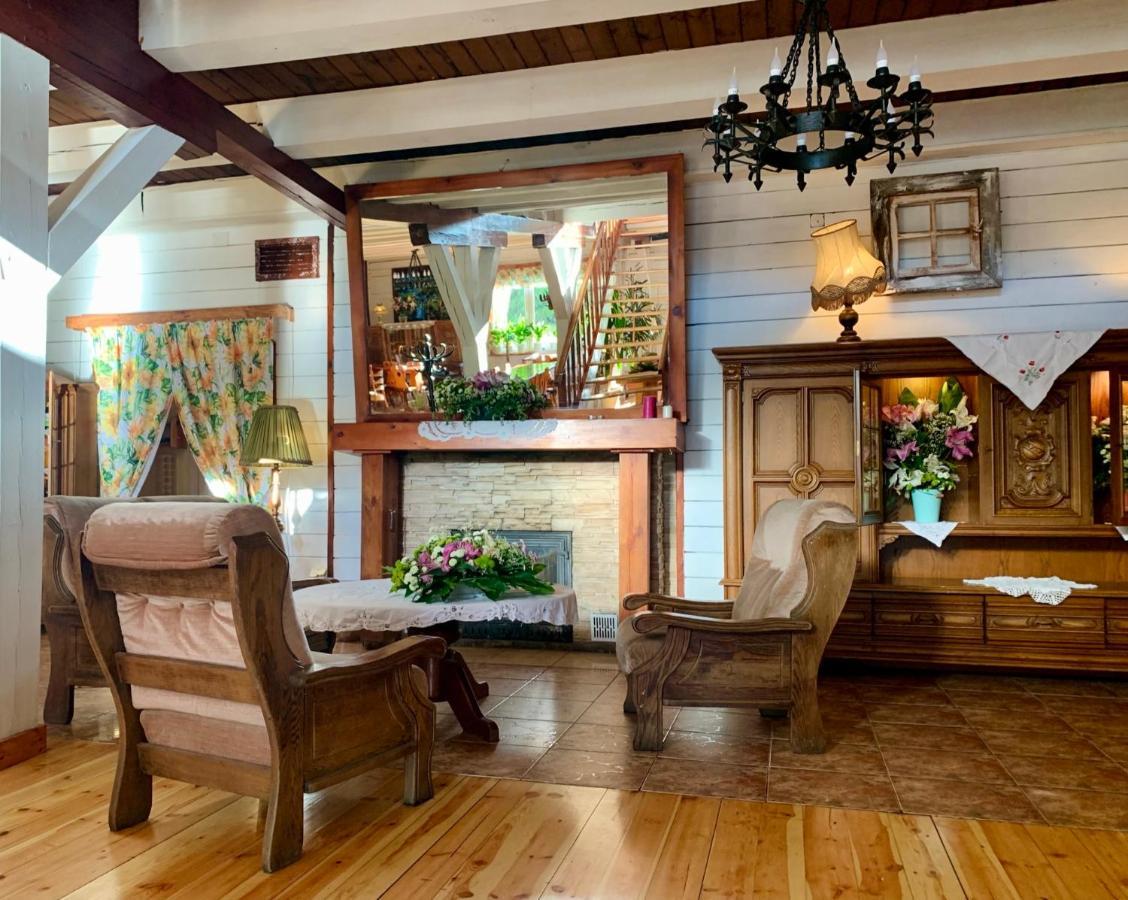 Bed and Breakfast Karczma Lesniczanka Wielbark Екстер'єр фото
